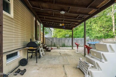 8215 Sealston Dr, Louisville, KY 40228 - photo 7