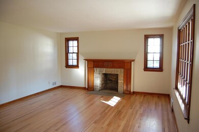 342 Piedmont Rd, Columbus, OH 43214 - photo 5