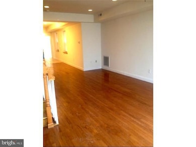 2049 Morris St, Philadelphia, PA 19145 - photo 2