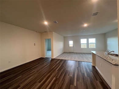 124 Rother Place, Taylor, TX 76574 - photo 5