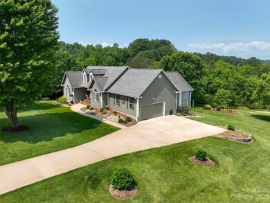 141 Foster Estate Dr, Asheville, NC 28806 - photo 2