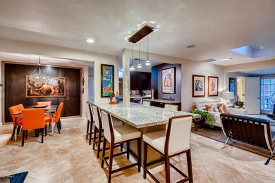 Kitchen & Dining