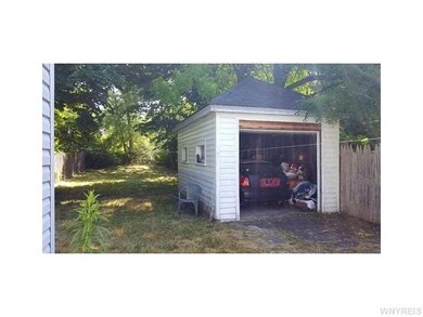Garage.
