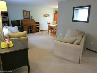 Living room / formal dining room