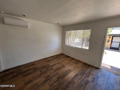 1224 Kentucky St unit 6, El Paso, TX 79930 - photo 2