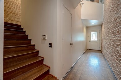 2612 Ridgewood St, Houston, TX 77006 - photo 4