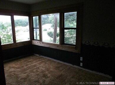 403 E 9th St, Claremore, OK 74017 - photo 3