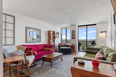 400 E Colonial Dr unit 608, Orlando, FL 32803 - photo 3