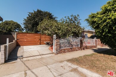 509 E Buckthorn St, Inglewood, CA 90301 - photo 4