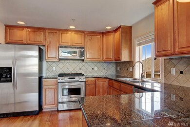 641 Bell St unit 201, Edmonds, WA 98020 - photo 4