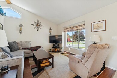 2449 Thorn Creek St SE, Grand Rapids, MI 49508 - photo 5