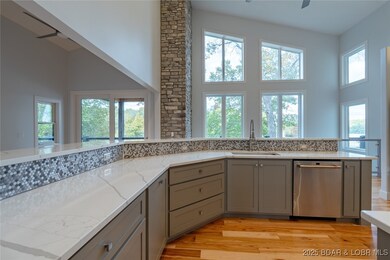 289 Adrian Ln, Climax Springs, MO 65324 - photo 5