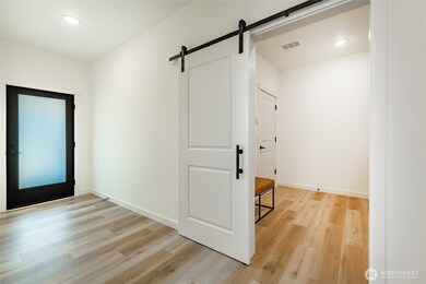 709 E 5th St, Nooksack, WA 98276 - photo 4