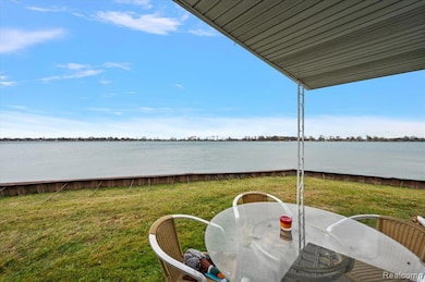 9287 N River Rd unit 1 2 & 3, Clay Township, MI 48001 - photo 6