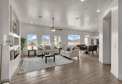 13681 Glen Vista Ln, Horizon City, TX 79928 - photo 3