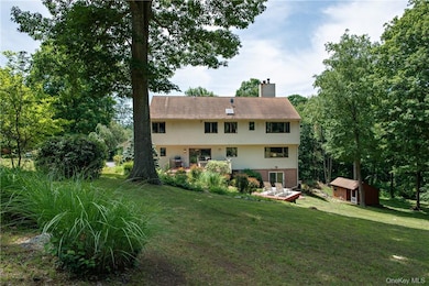 Back of home with second deck