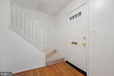 10026 Maple Leaf Dr, Montgomery Village, MD 20886 - photo 5