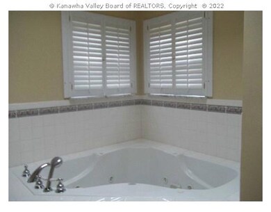 Master Bath/Spa.