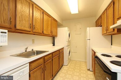 201 Audreys Ct SE, Vienna, VA 22180 - photo 7