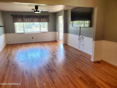 9 Bedford Ct, Toms River, NJ 08757 - photo 6