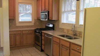 1422 Rensselaer Ave, Jacksonville, FL 32205 - photo 5