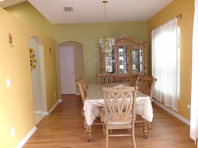 Formal Dining