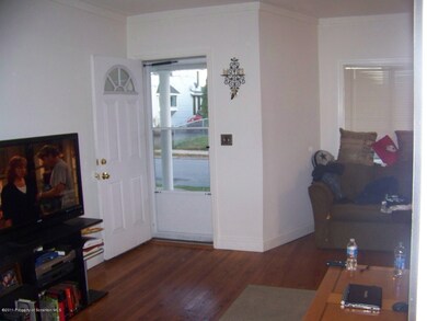 949-951 Lincoln St, Dickson City, PA 18519 - photo 5