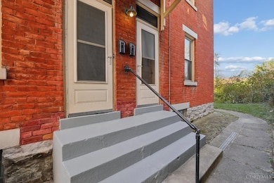 1214 Bates Ave, Cincinnati, OH 45225 - photo 2