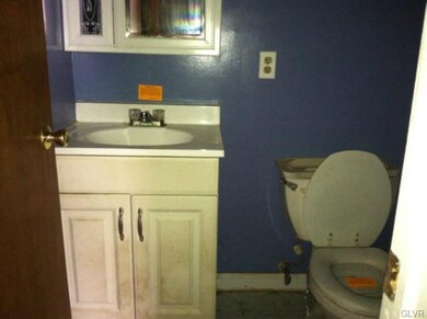 417 Old Forge Dr, Bath, PA 18014 - photo 6