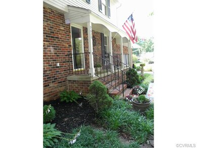 COVERD FRONT PORCH