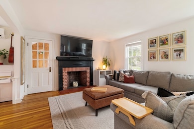 19 Trenton St, Melrose, MA 02176 - photo 5