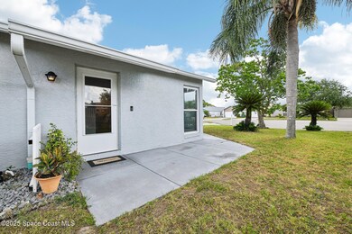 29-web-or-mls-Tree Line Blvd-0705-029