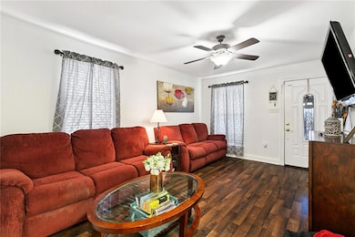 2912 Reunion Dr, Violet, LA 70092 - photo 2