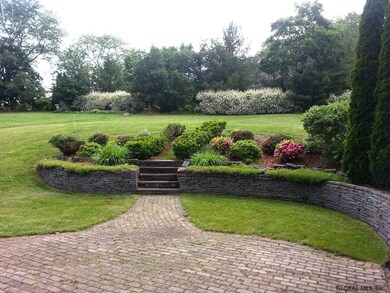 8 Park Dr, Albany, NY 12204 - photo 3