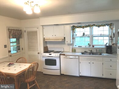 2800 Merritt Pkwy unit PY, Reading, PA 19608 - photo 2