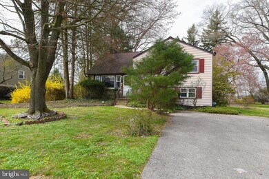 515 Bradford Rd, Oreland, PA 19075 - photo 5