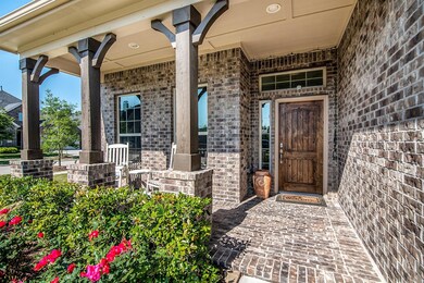 Such a relaxing and welcoming porch