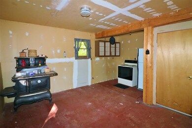 142 Sullivan Rd, Stark, NH 03582 - photo 5