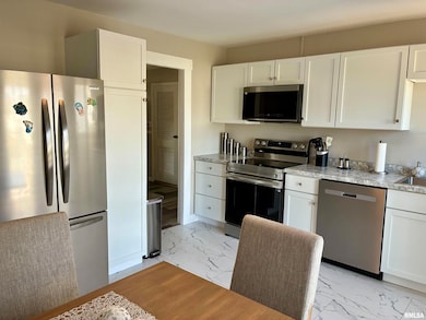 1823 Highland Dr N, Quincy, IL 62301 - photo 3