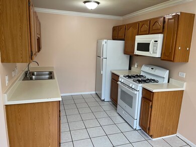 652 Mallard Ct unit D2, Bartlett, IL 60103 - photo 2