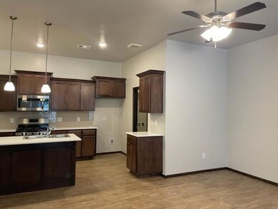 629 Marlin Ct, Chickasha, OK 73018 - photo 6