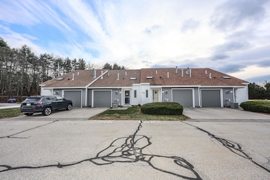 344 Elm St unit 14, Milford, NH 03055 - photo 2