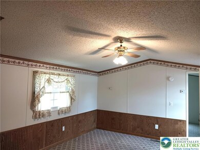 233 Independence Way, Mount Bethel, PA 18343 - photo 4