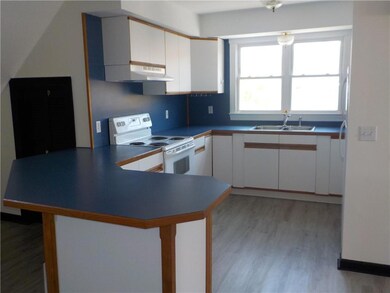 1014 Park Ave unit 3, Woonsocket, RI 02895 - photo 7