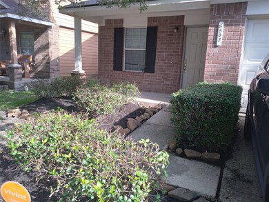 8802 Danbury Hollow Ln, Houston, TX 77075 - photo 3