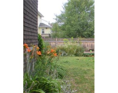 50 Douglas Rd unit 50, Medford, MA 02155 - photo 5