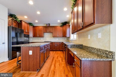 2226 Hollowoak Dr, Hanover, MD 21076 - photo 6