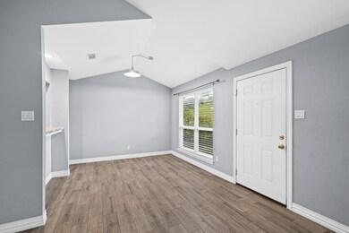 8 Hideaway Dr, Friendswood, TX 77546 - photo 4