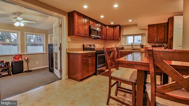 6 W Taunton Rd, Berlin, NJ 08009 - photo 2