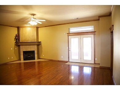 1104 Lanie Ln, Moore, OK 73160 - photo 5